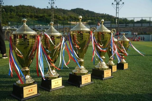 德罗赞46分公牛加时险胜步行者 黄蜂力克灰熊